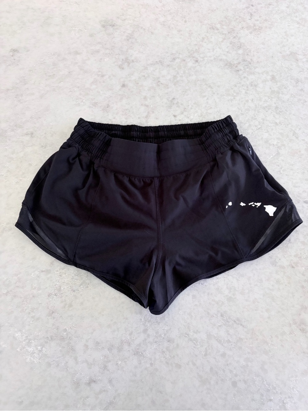 Lululemon Hawaii Hotty Hot Shorts - Black/Size 8